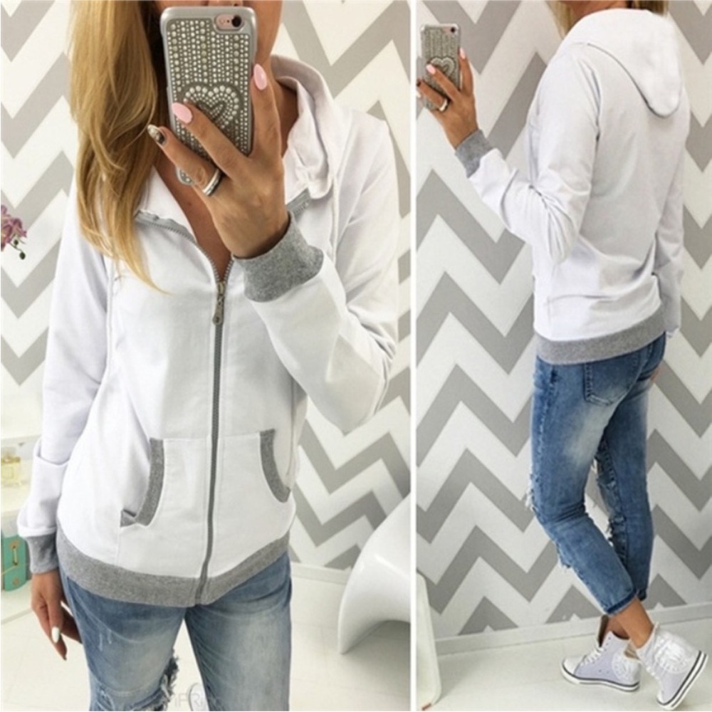 ✨NEW ✨Women's White and Gray Hoodie
